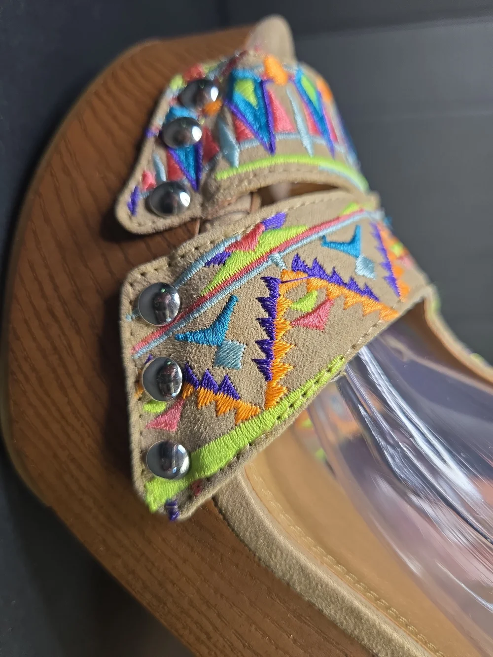Gianni Bini Platform Sandals | Vibrant Tribal Inspired Embroidered Pattern SZ 11